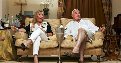 gogglebox steph and dom|Steph and Dom from Gogglebox: What are they doing。